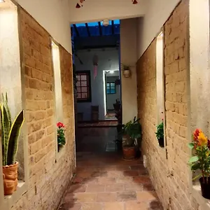 casa-de-lourdes-la-candelaria.hotels-bogota.net/